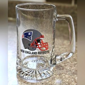 NEW ENGLAND PATRIOTS Football Helmet NFL Large Glass Beer Mug Cup